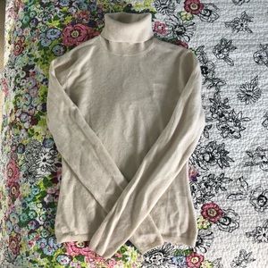 TSE Cashmere Turtleneck